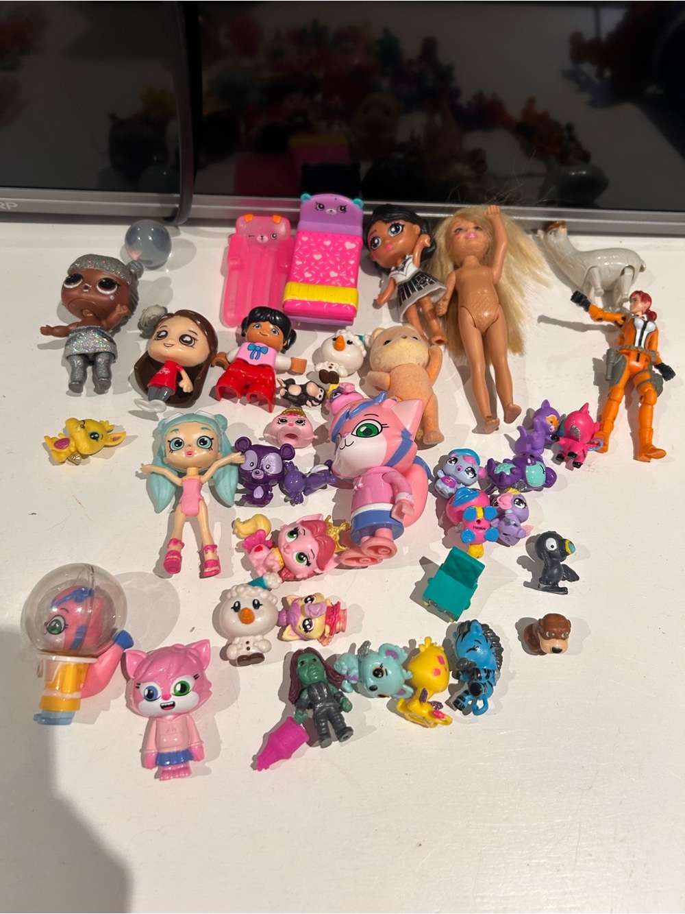 Miscellaneous girls toys